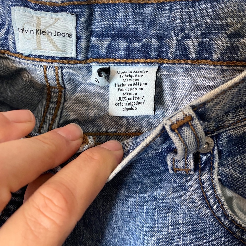 Vintage Calvin Klein CK Upcycled Denim Shorts Size 12 - Picture 3 of 5